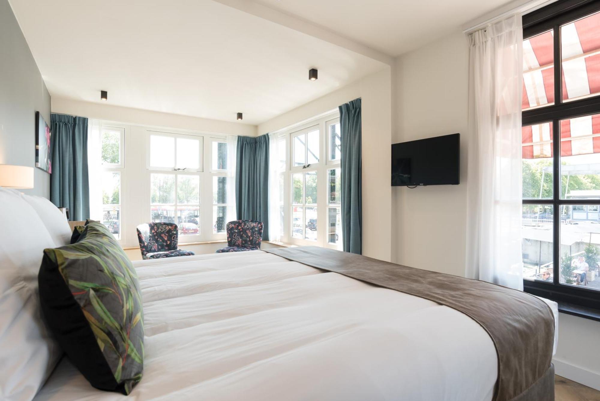 Hof Holland Hotel 3*